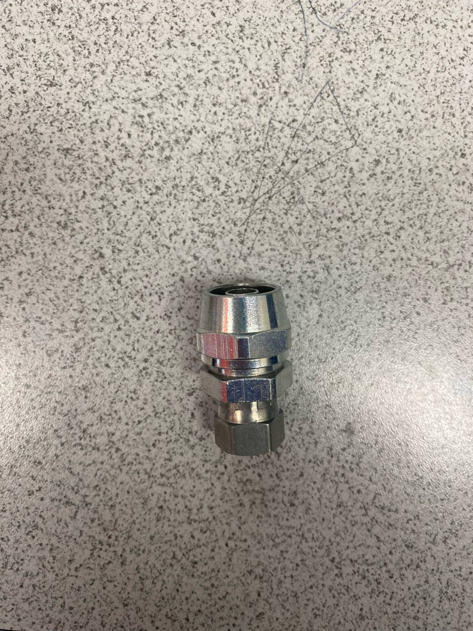 Bedford 3/8" Hose Fitting x 1/4" NPS(f) (12-303-B)